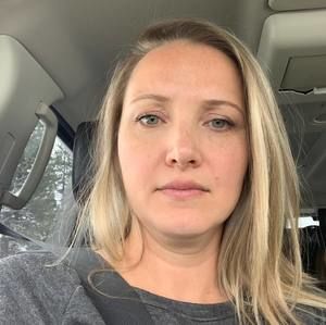 Meet your Posher, Elvira